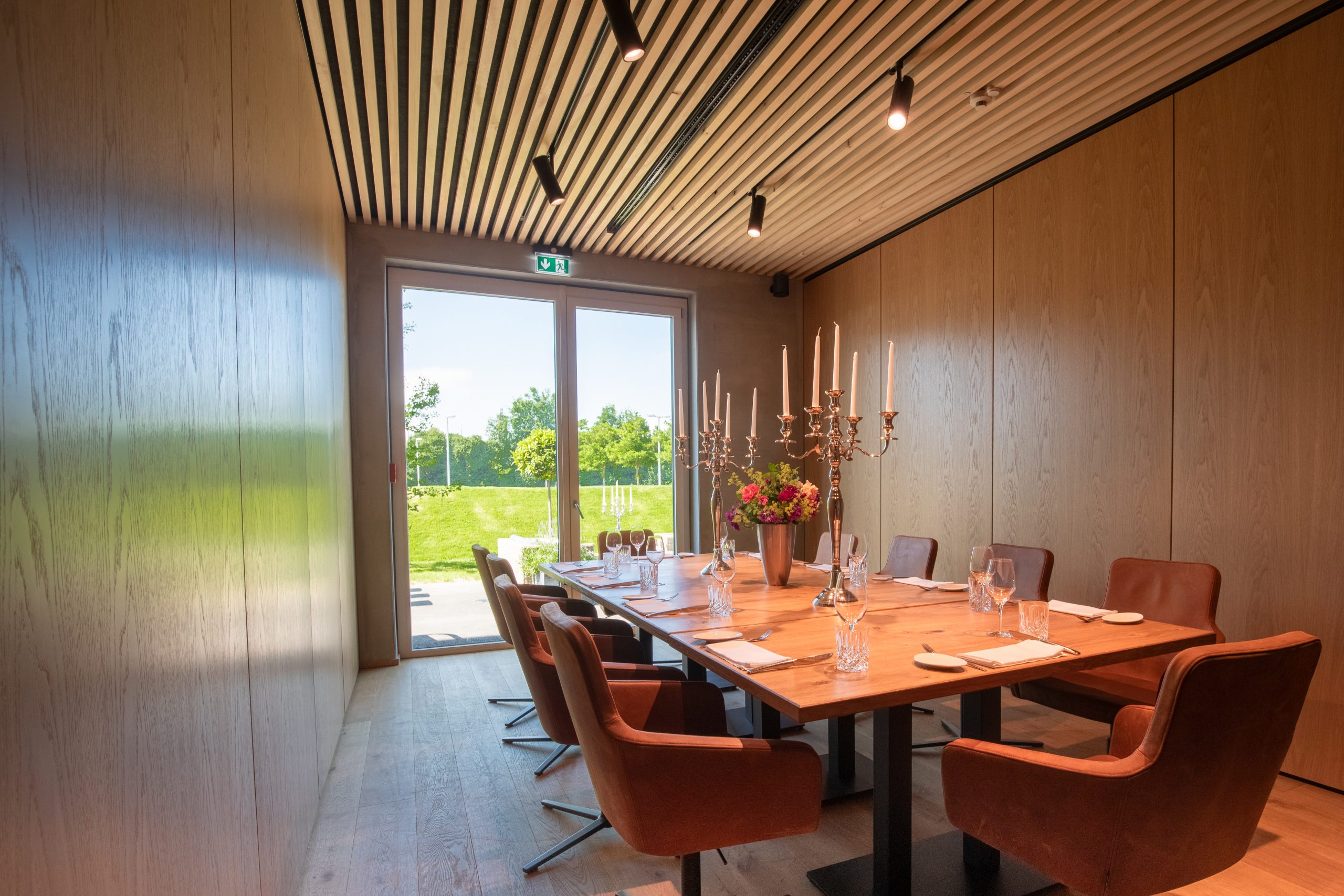 Fachveranstaltungen und Tagungen (2)